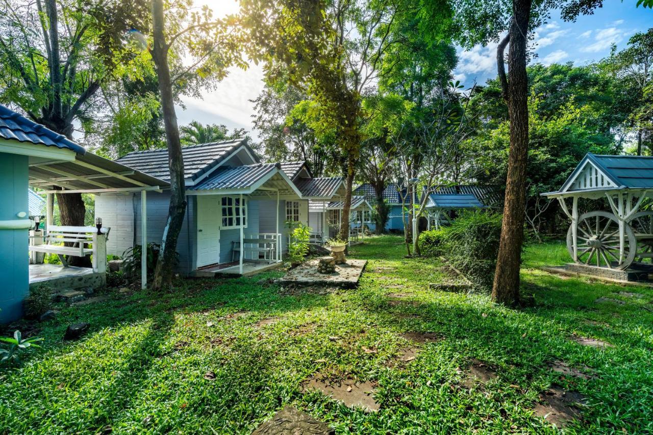 Ivy Cottage By Qiu Muak Lek District Exterior photo